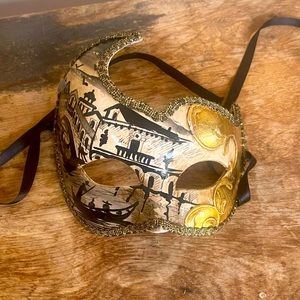 HANDMADE ITALIAN VENETIAN MASK Parties Halloween Dress-Up Purchased in Italy NEW